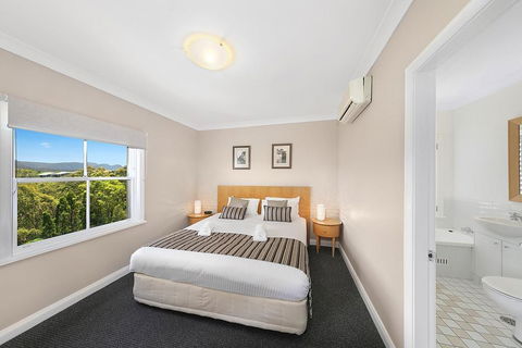 2 Bedroom Villa @ Oaks Cypress Lakes Resort - Accommodation Sunshine Coast 1