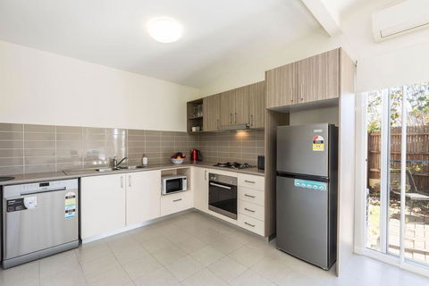 2 Bedroom W/Parking Near Central Cessnock - Accommodation Sunshine Coast 1
