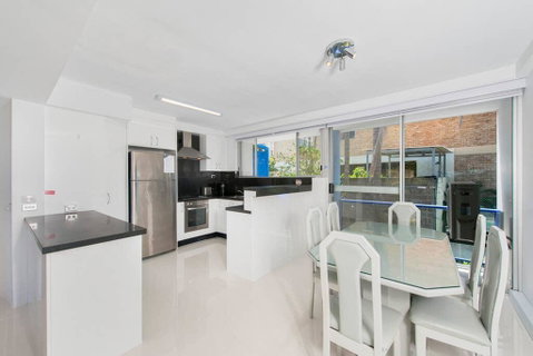 2 Cirrus - Accommodation Sunshine Coast 3