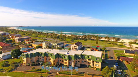 20 Kingsway 3 Bedroom Holiday Apartment - Accommodation Sunshine Coast 1