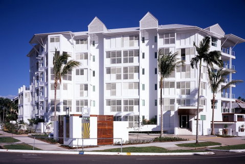 201 Lake Street - Accommodation Sunshine Coast 0