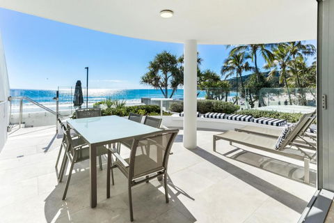Beachfront Luxury, Hastings Street - Accommodation Sunshine Coast 0