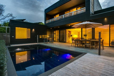 C-Escape - Accommodation Sunshine Coast 0
