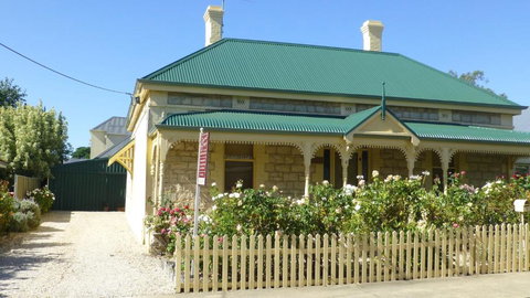 Cabernet Cottage - Accommodation Sunshine Coast 2