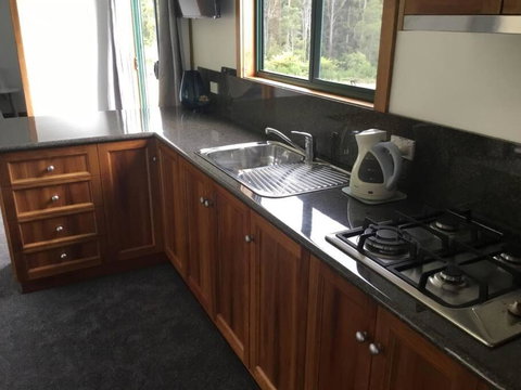 Cabin In The Tasmanian Bush - Tranquility! - Accommodation Sunshine Coast 3