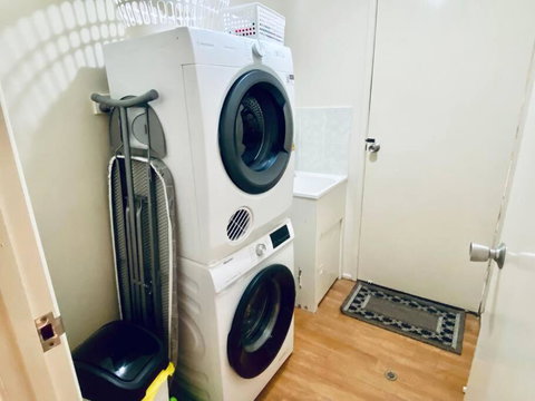 Caboolture South 3-bedroom Home - Accommodation Sunshine Coast 4