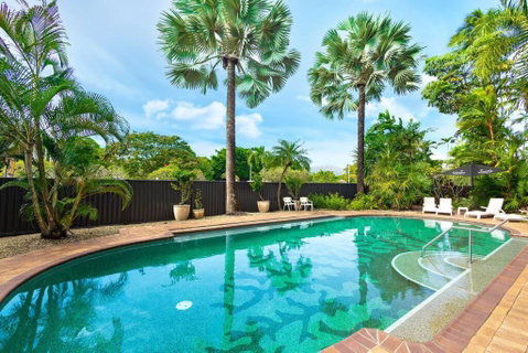 Cairns 1 BR - Stylish Getaway Apartment, Esplanade - Accommodation Sunshine Coast 2