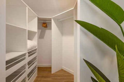 Cairns 1 BR - Stylish Getaway Apartment, Esplanade - Accommodation Sunshine Coast 3