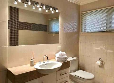 Cloud 9 Guest Suite - Accommodation Sunshine Coast 3