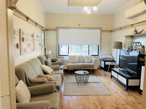 D103 Lemon Tree House - Accommodation Sunshine Coast 4