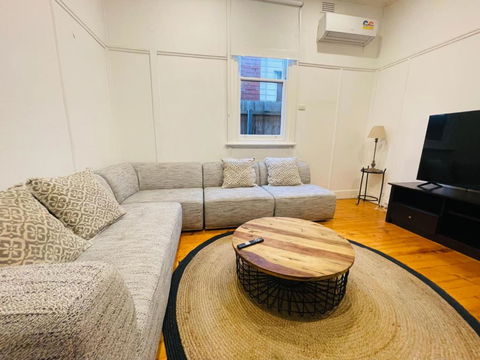 D114 Victorian Central Stay - Accommodation Sunshine Coast 2