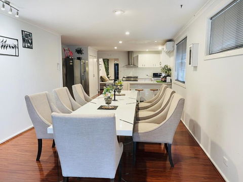 D130 The Link Fantasy Place - Accommodation Sunshine Coast 1