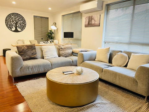 D130 The Link Fantasy Place - Accommodation Sunshine Coast 2