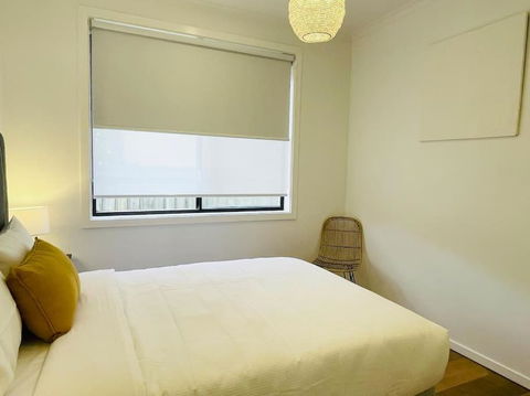 D132 Well Keep Secret Lake Home - Accommodation Sunshine Coast 3