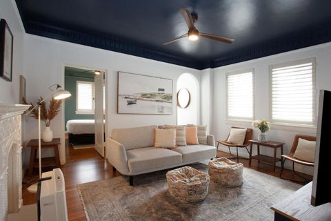 Deco Desire, Bellevue Hill Isyd - Accommodation Sunshine Coast 0