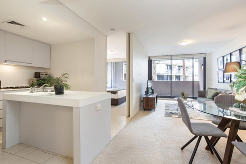 Darling Harbour Apartment Near King St Wharf - Accommodation Sunshine Coast 1