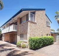 3 'Ambleside' 9 Shoal Bay Avenue - air con WIFI and close to the water and Shoal Bay shops - Accommodation Sunshine Coast