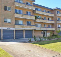 3 'Silvana Court' 26 Ajax Avenue - neat unit with air conditioning - Accommodation Sunshine Coast