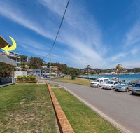 3 'Sunset' 11 Victoria Parade - stunning unit right across from the water - Accommodation Sunshine Coast