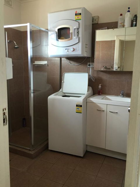 3 BEDROOM APARTMENT ST MARYS - Accommodation Sunshine Coast 1