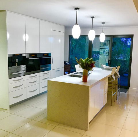 3 Divas Luxury Accommodation - Accommodation Sunshine Coast 1