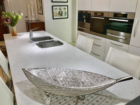 3 Divas Luxury Accommodation - Accommodation Sunshine Coast 0