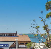 303 'The Shoal' 4-8 Bullecourt Street - Air Conditioning WIFI Netflix Views Linen  Lift - Accommodation Sunshine Coast