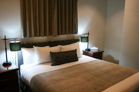 34 On Emily - Accommodation Sunshine Coast 1