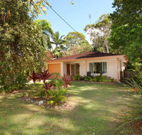 35 Santa Monica Avenue Coolum Beach Pet Friendly Linen Included