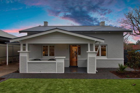 3BR Cottage With Parking Close To Adelaide CBD - Accommodation Sunshine Coast 2