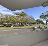 4 'Fleetwood' 63 Shoal Bay Rd - Air conditioned unit with magnificent water views - Accommodation Sunshine Coast