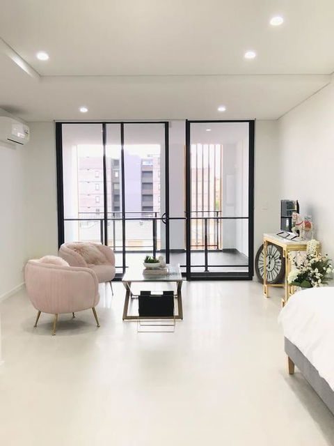 406 Studio Apartment - Accommodation Sunshine Coast 3