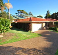 41 Leonard Avenue- pet friendly boat parking  aircon - Accommodation Sunshine Coast
