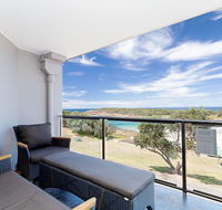 5 'The Outlook' 4 Ocean Parade - overlooking Boat Harbour beach and ducted air conditioning - Accommodation Sunshine Coast
