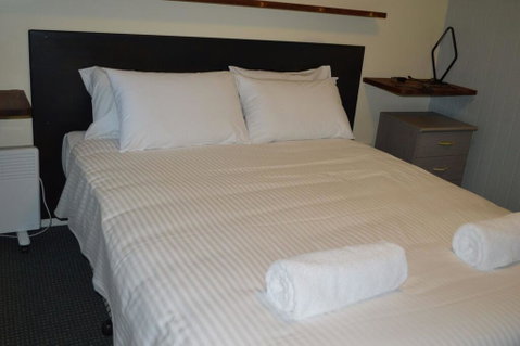 5 Lakeview Plaza - Accommodation Sunshine Coast 0