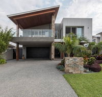 5 Liamina Avenue Apartment - Accommodation Sunshine Coast