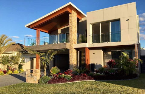 5 Liamina Avenue Apartment - Accommodation Sunshine Coast 2