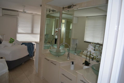 5,  Apartment On The Esplanade - Accommodation Sunshine Coast 3