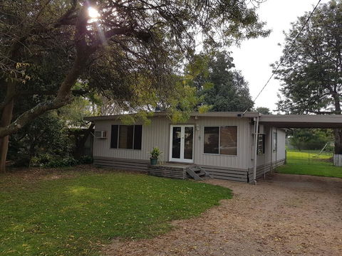 53 Honeysuckle Grove - Accommodation Sunshine Coast 0