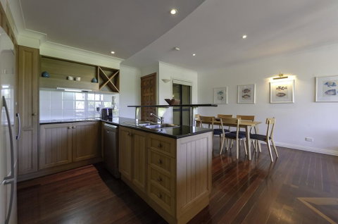 6 The Point Apartments - Accommodation Sunshine Coast 3