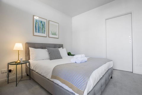 62, Green Wood, Lv21@1bd1bth, Close To Mel CBD,  - Accommodation Sunshine Coast 1