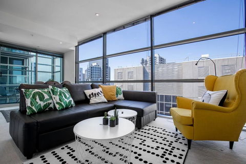 62, Green Wood, Lv21@1bd1bth, Close To Mel CBD,  - Accommodation Sunshine Coast 0