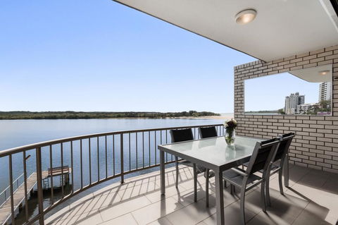 7 Wharf Street - Accommodation Sunshine Coast 0