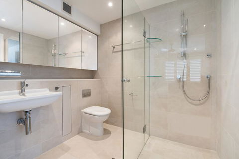 7 Wharf Street - Accommodation Sunshine Coast 2