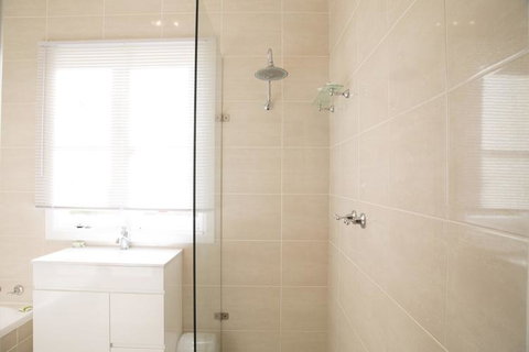88 Morrisset - Accommodation Sunshine Coast 3