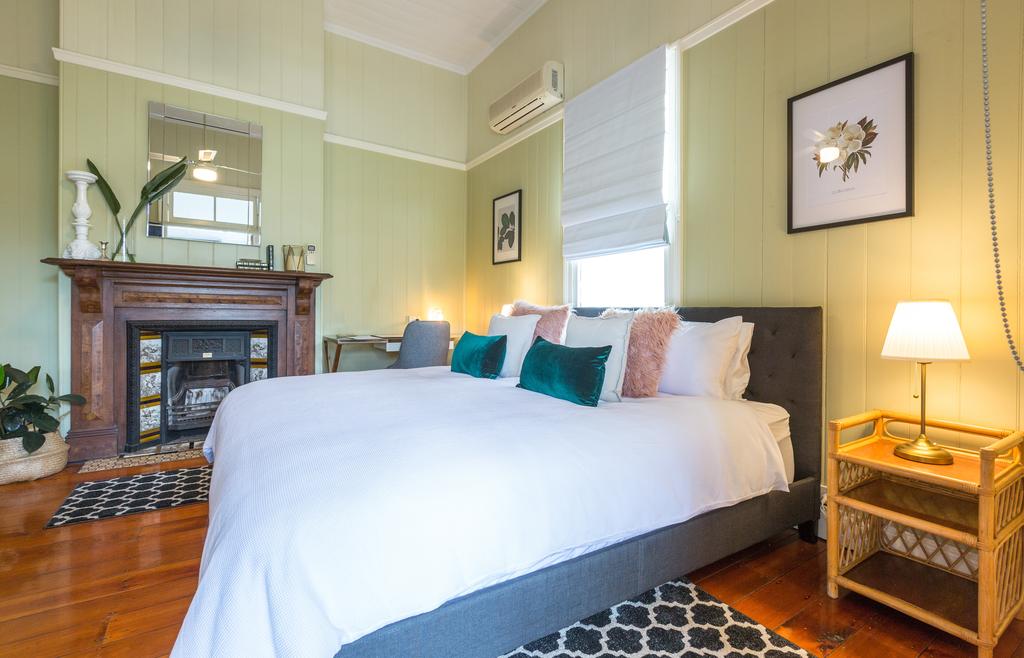 Coorparoo QLD Accommodation Sunshine Coast