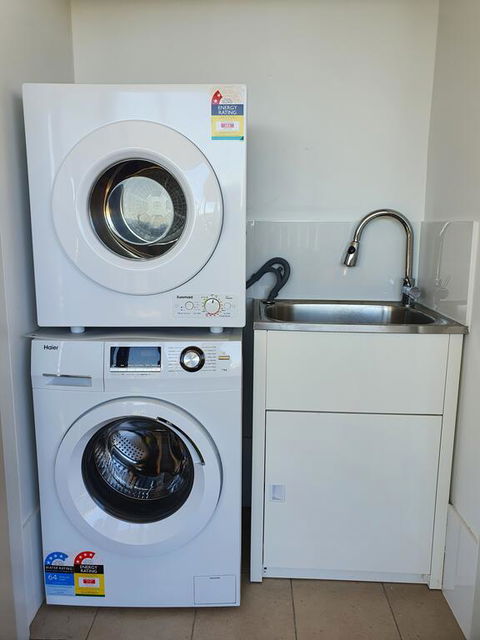 A Beach Getaway - Accommodation Sunshine Coast 3