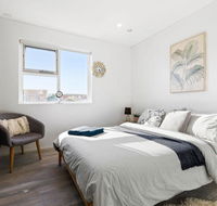 A Bright  Comfy Beach Studio 5min walk to Bondi Beach - Accommodation Sunshine Coast