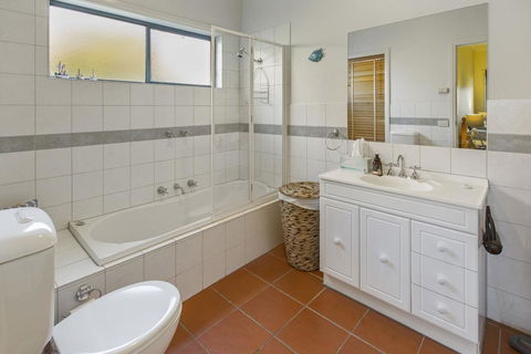 A Mariners Place - BEST Location In Town! - Accommodation Sunshine Coast 1