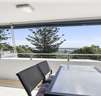 A Stylish Apartment with Noosa Views - Unit 6 Yaringa 29 Noosa Drive - Accommodation Sunshine Coast